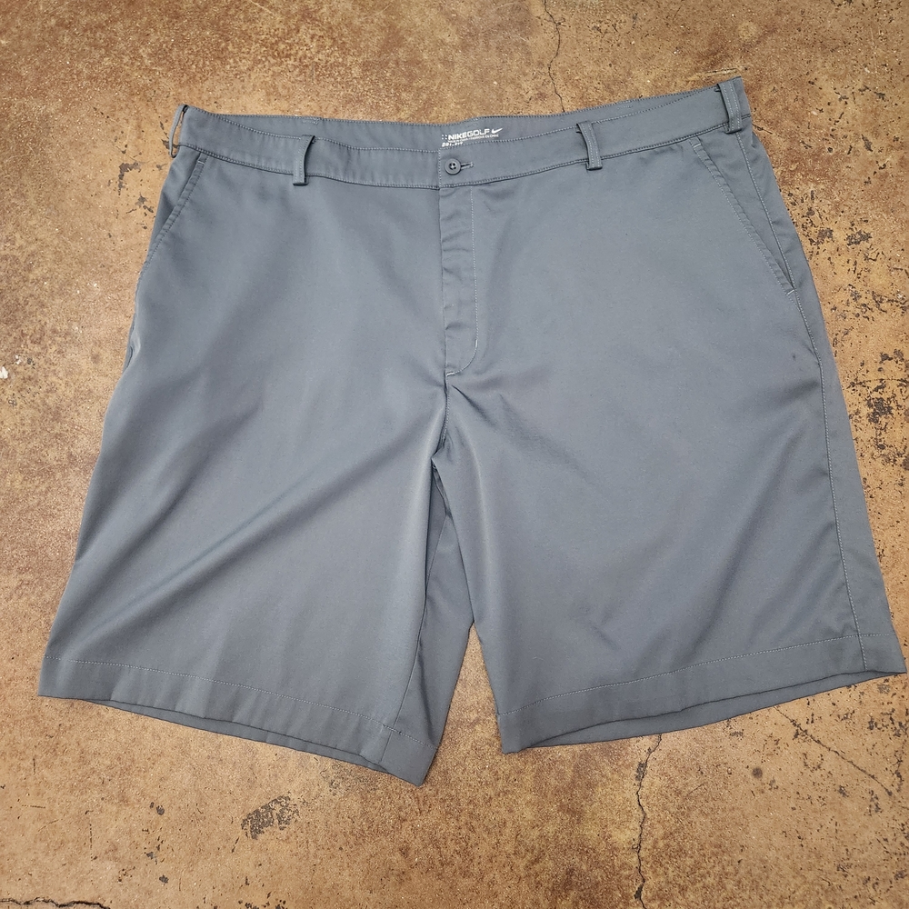 Men's Nike Golf Dri Fit Gray Shorts Size 42 Lightweight Activewear